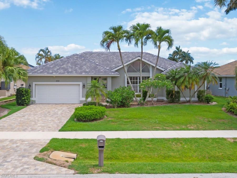 Property photo for 1212 Lamplighter Ct, Marco Island, FL